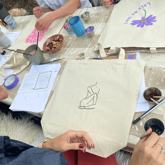 Duurzame katoenen totebag schilderen in een ontspannen workshop in Amersfoort